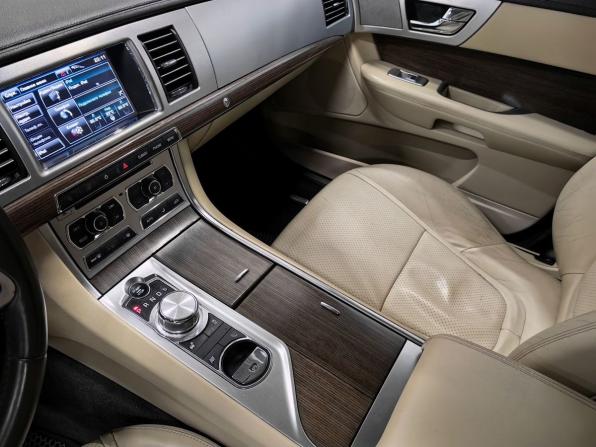Jaguar XF I Рестайлинг с пробегом 2012 года, цена 1 400 000 рублей, 246362 км, седан, Автокод Объявления