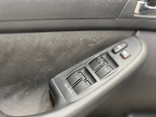 Toyota Avensis II Рестайлинг с пробегом 2006 года, цена 899 000 рублей, 182000 км, седан, Автокод Объявления