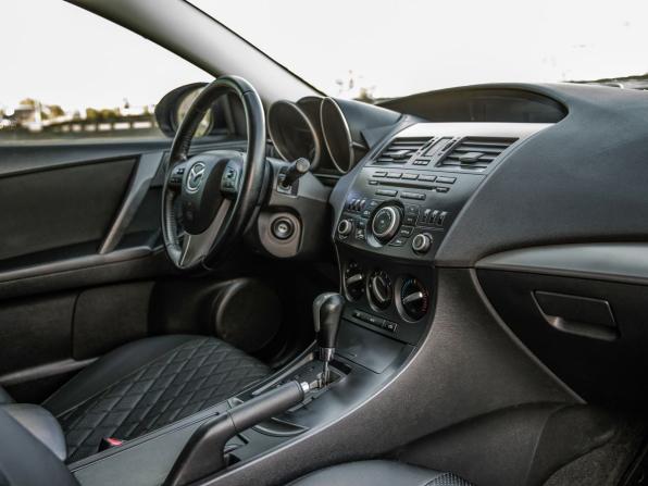 Mazda 3 II (BL) Рестайлинг с пробегом 2012 года, цена 998 000 рублей, 171111 км, седан, Автокод Объявления