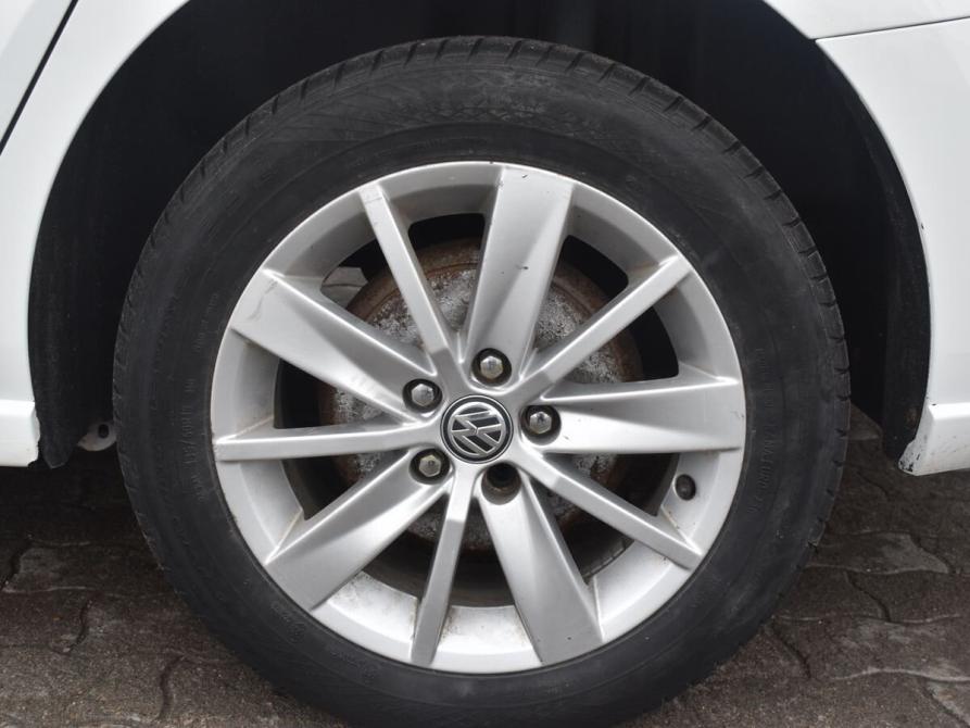 Volkswagen Polo V Рестайлинг Архангельск  - изображение 9
