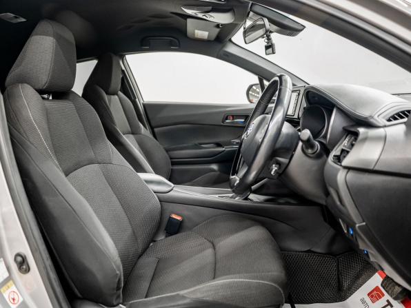 Toyota C-HR I с пробегом 2017 года, цена 1 799 000 рублей, 126450 км, внедорожник, Автокод Объявления