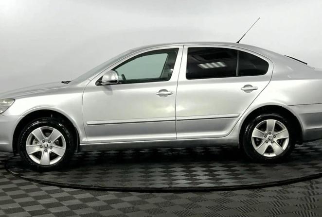 Skoda Octavia II (A5) Рестайлинг с пробегом 2010 года, цена 750 000 рублей, 267748 км, универсал, Автокод Объявления