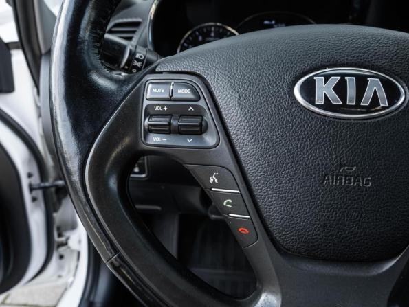Kia Cerato III с пробегом 2014 года, цена 1 015 000 рублей, 252683 км, седан, Автокод Объявления