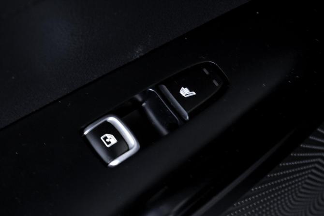 Kia K5 III с пробегом 2020 года, цена 2 390 000 рублей, 127000 км, седан, Автокод Объявления