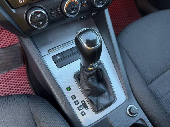 Skoda Octavia III (A7) с пробегом 2015 года, цена 895 000 рублей, 358040 км, лифтбек, Автокод Объявления