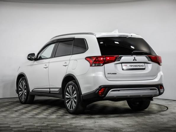 Mitsubishi Outlander III Рестайлинг 3 с пробегом 2020 года, цена 2 049 000 рублей, 197340 км, внедорожник, Автокод Объявления