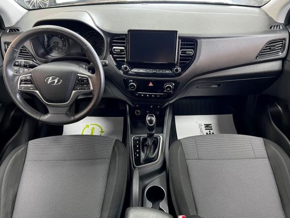 Hyundai Solaris II Рестайлинг с пробегом 2021 года, цена 1 725 000 рублей, 67915 км, седан, Автокод Объявления