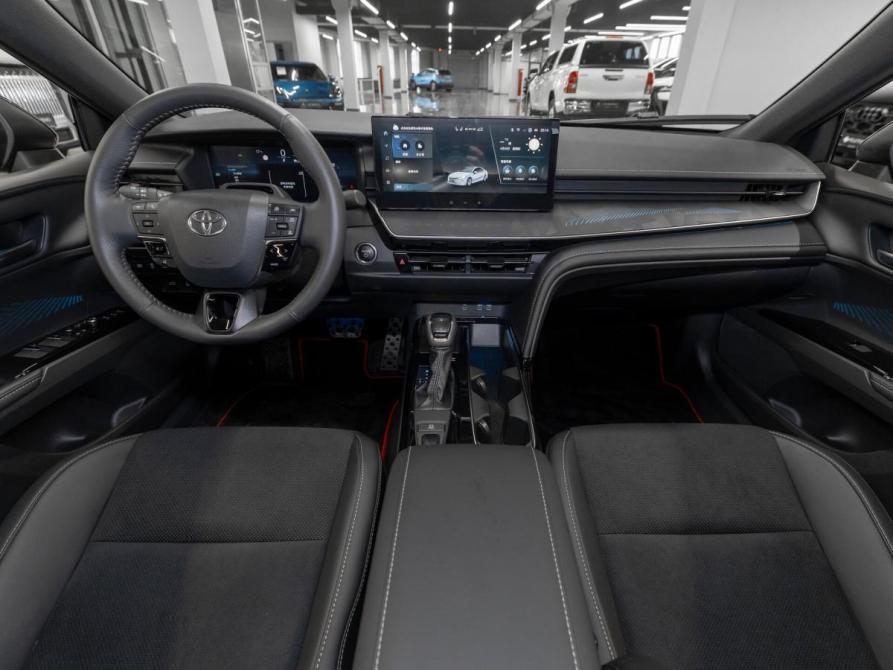 Toyota Camry IX (XV80) China Market Москва  - изображение 8