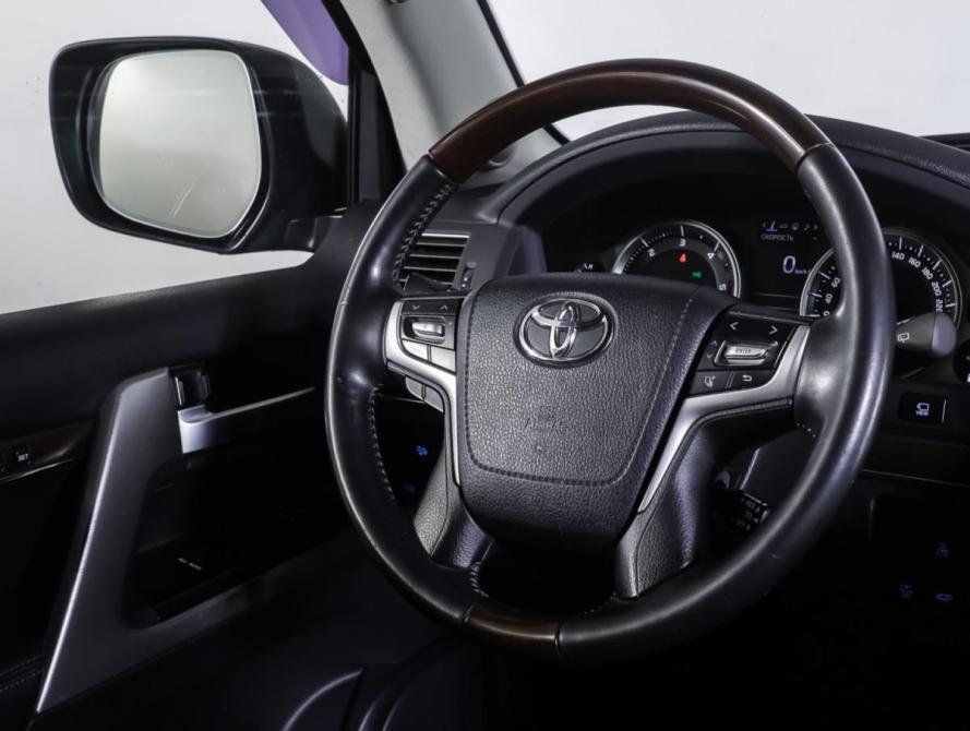 Toyota Land Cruiser 200 Series Рестайлинг 2 Москва  - изображение 12
