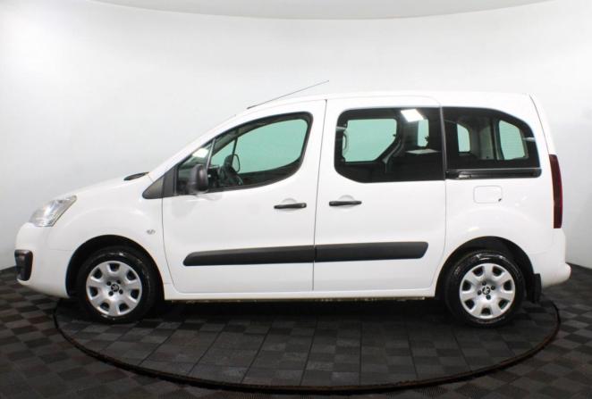 Peugeot Partner II Рестайлинг 2 с пробегом 2022 года, цена 1 320 000 рублей, 232236 км, компактвэн, Автокод Объявления