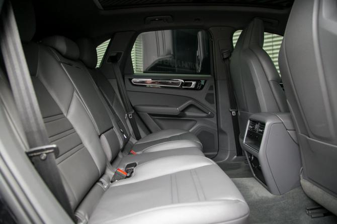Porsche Cayenne III с пробегом 2018 года, цена 6 890 000 рублей, 68818 км, внедорожник, Автокод Объявления