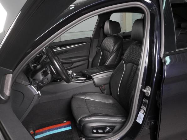 BMW 5 серии VII (G30/G31/G38) Рестайлинг с пробегом 2023 года, цена 6 300 000 рублей, 53578 км, седан, Автокод Объявления