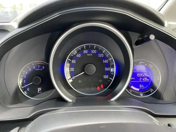 Honda Fit III с пробегом 2013 года, цена 1 105 000 рублей, 193519 км, хэтчбек, Автокод Объявления