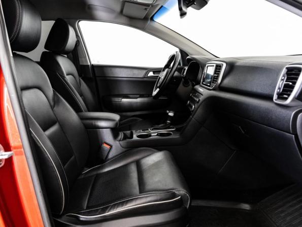 Kia Sportage IV Рестайлинг с пробегом 2019 года, цена 2 299 000 рублей, 88656 км, внедорожник, Автокод Объявления