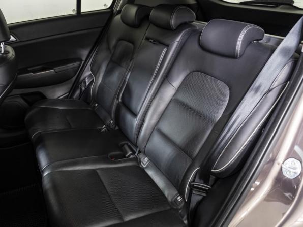 Kia Sportage IV Рестайлинг с пробегом 2018 года, цена 1 850 000 рублей, 152100 км, внедорожник, Автокод Объявления