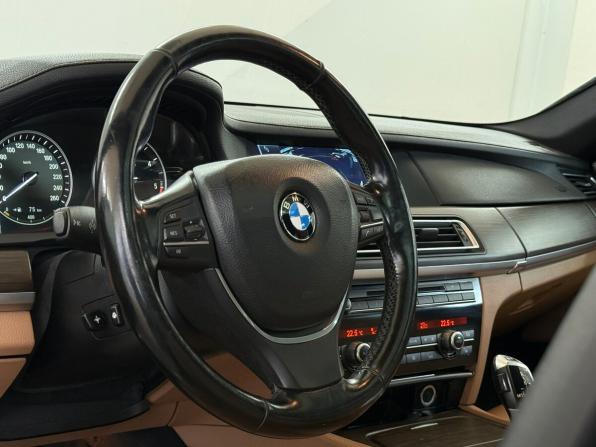 BMW 7 серии V (F01/F02/F04) с пробегом 2011 года, цена 1 999 000 рублей, 204557 км, седан, Автокод Объявления