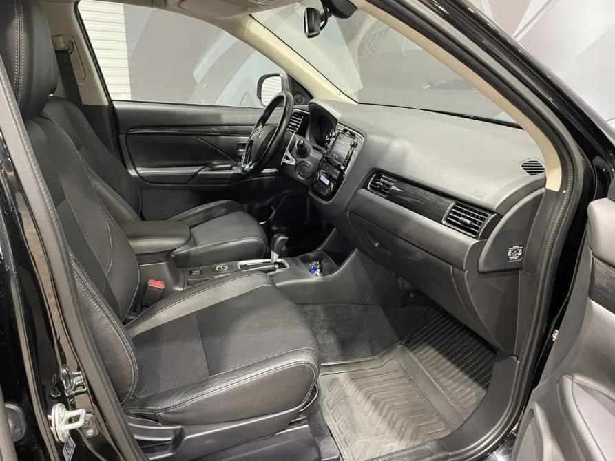 Mitsubishi Outlander III Рестайлинг 2 Пермь  - изображение 13