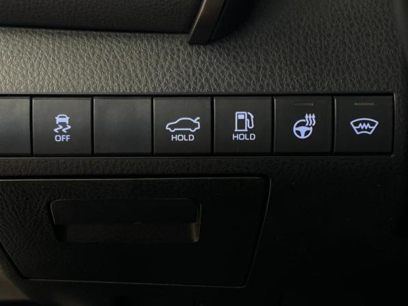 Toyota Camry VIII (XV70) Рестайлинг с пробегом 2021 года, цена 3 110 000 рублей, 72000 км, седан, Автокод Объявления