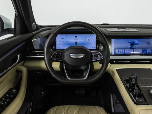 Geely Monjaro I Рестайлинг с пробегом 2024 года, цена 3 849 000 рублей, 26761 км, внедорожник, Автокод Объявления