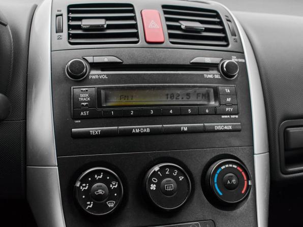 Toyota Auris I Рестайлинг с пробегом 2011 года, цена 1 250 000 рублей, 97621 км, хэтчбек, Автокод Объявления