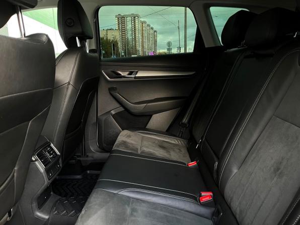 Skoda Karoq I с пробегом 2020 года, цена 2 326 700 рублей, 104912 км, внедорожник, Автокод Объявления