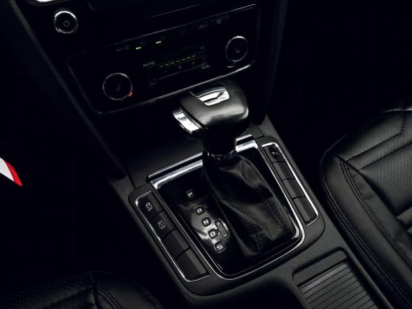 Skoda Superb II с пробегом 2012 года, цена 1 005 000 рублей, 309951 км, лифтбек, Автокод Объявления