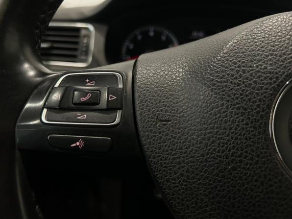 Volkswagen Jetta VI с пробегом 2012 года, цена 799 000 рублей, 260723 км, седан, Автокод Объявления