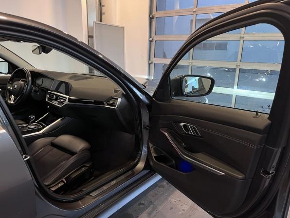 BMW 3 серии VII (G2x) с пробегом 2021 года, цена 3 200 000 рублей, 136352 км, седан, Автокод Объявления