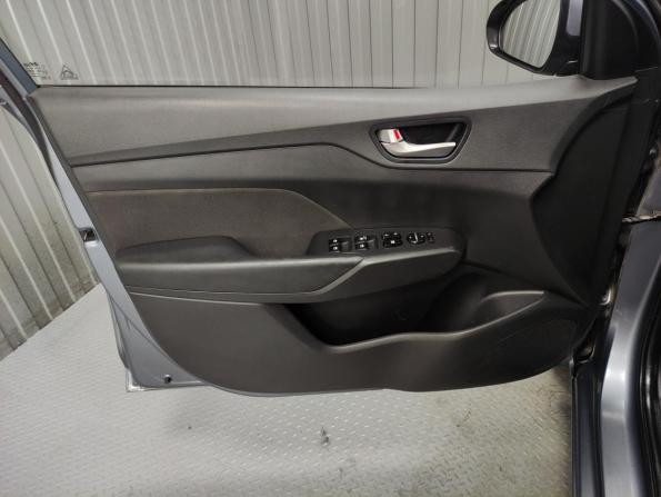 Hyundai Solaris II с пробегом 2019 года, цена 1 220 000 рублей, 137110 км, седан, Автокод Объявления