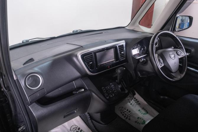 Nissan Dayz Roox I Рестайлинг с пробегом 2017 года, цена 769 000 рублей, 65400 км, хэтчбек, Автокод Объявления