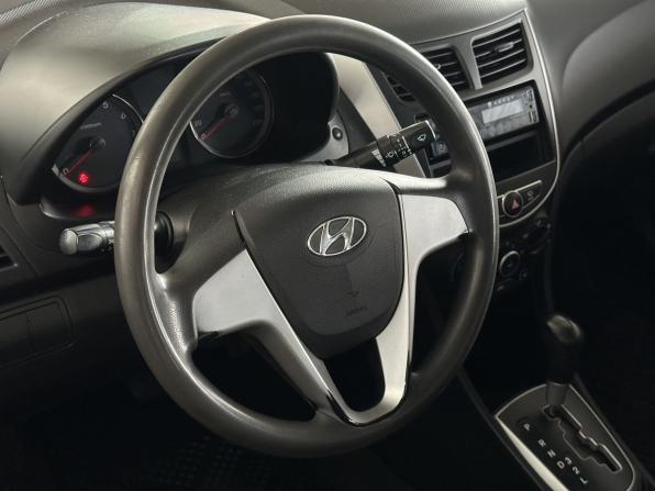 Hyundai Solaris I с пробегом 2013 года, цена 690 000 рублей, 200058 км, седан, Автокод Объявления