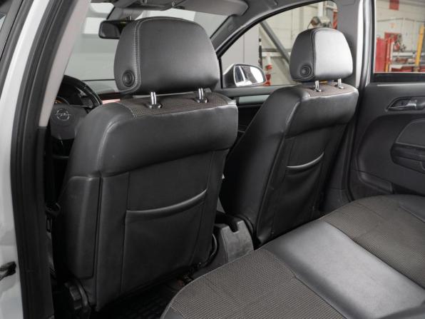 Opel Astra H Рестайлинг с пробегом 2013 года, цена 569 000 рублей, 165100 км, хэтчбек, Автокод Объявления