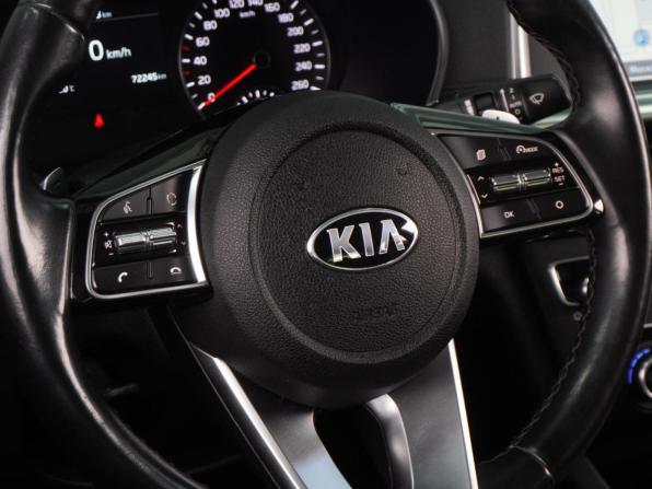Kia Optima IV Рестайлинг с пробегом 2018 года, цена 2 120 000 рублей, 72245 км, седан, Автокод Объявления