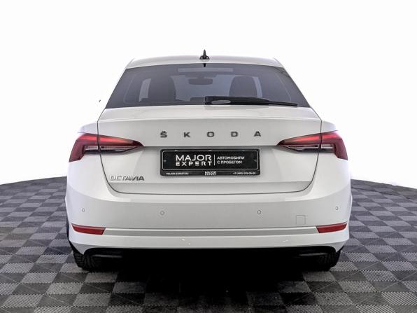 Skoda Octavia IV (A8) с пробегом 2022 года, цена 2 235 000 рублей, 95417 км, лифтбек, Автокод Объявления