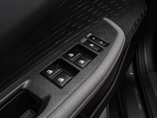 Changan UNI-V I с пробегом 2023 года, цена 2 190 000 рублей, 51430 км, лифтбек, Автокод Объявления