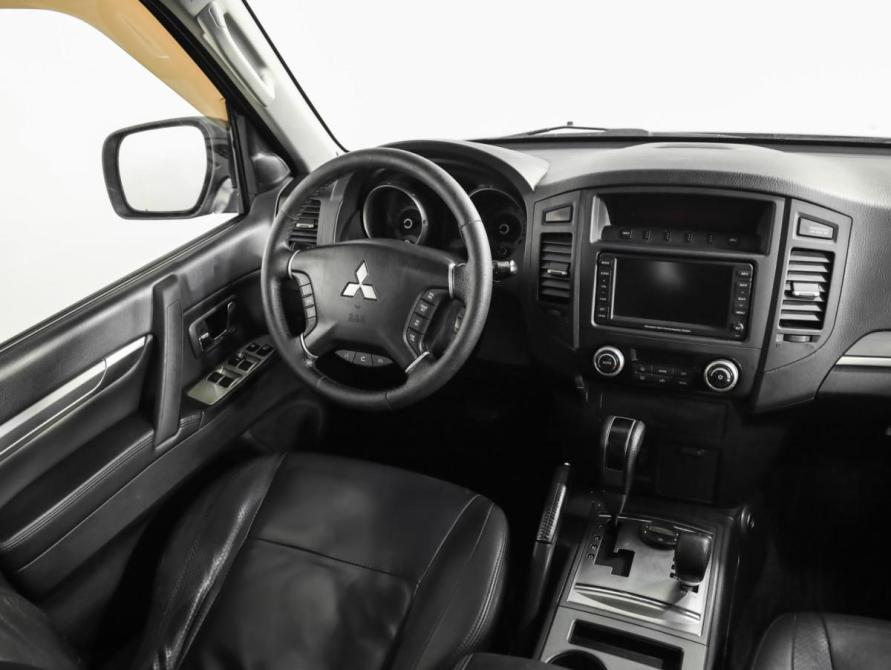 Mitsubishi Pajero IV Рестайлинг 1 Санкт-Петербург  - изображение 10