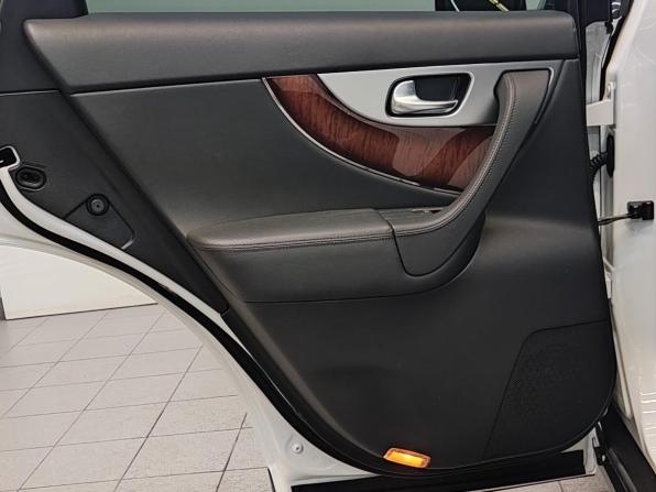 Infiniti FX II (S51) с пробегом 2011 года, цена 1 790 000 рублей, 253413 км, внедорожник, Автокод Объявления