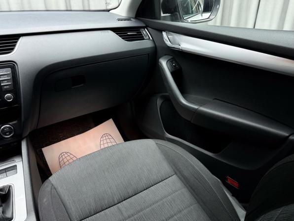 Skoda Octavia III (A7) с пробегом 2015 года, цена 1 449 000 рублей, 144867 км, лифтбек, Автокод Объявления