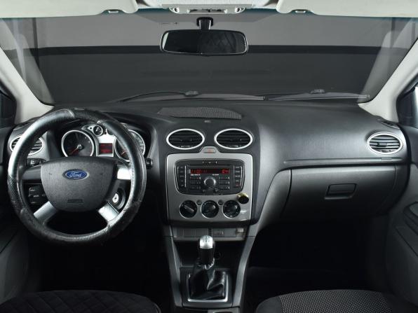 Ford Focus II Рестайлинг с пробегом 2010 года, цена 449 995 рублей, 339309 км, седан, Автокод Объявления