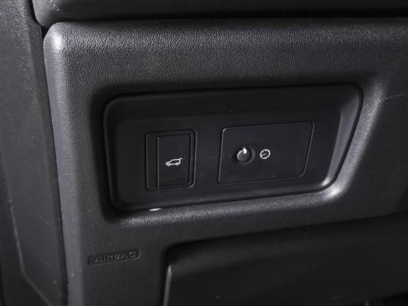 Land Rover Discovery Sport I с пробегом 2019 года, цена 2 500 000 рублей, 95680 км, внедорожник, Автокод Объявления