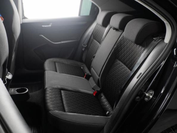 Skoda Rapid II с пробегом 2021 года, цена 1 720 000 рублей, 41652 км, лифтбек, Автокод Объявления