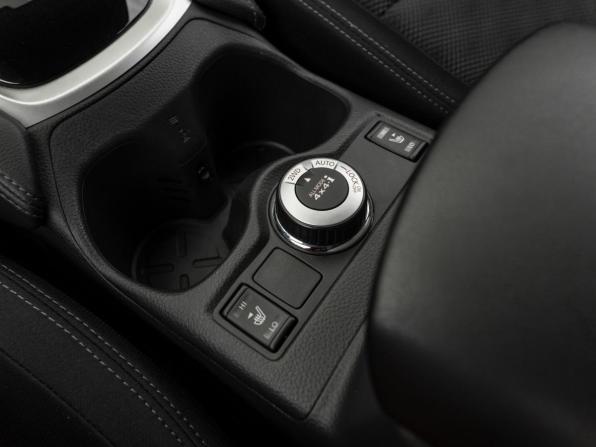 Nissan Qashqai II с пробегом 2018 года, цена 1 675 000 рублей, 123196 км, внедорожник, Автокод Объявления