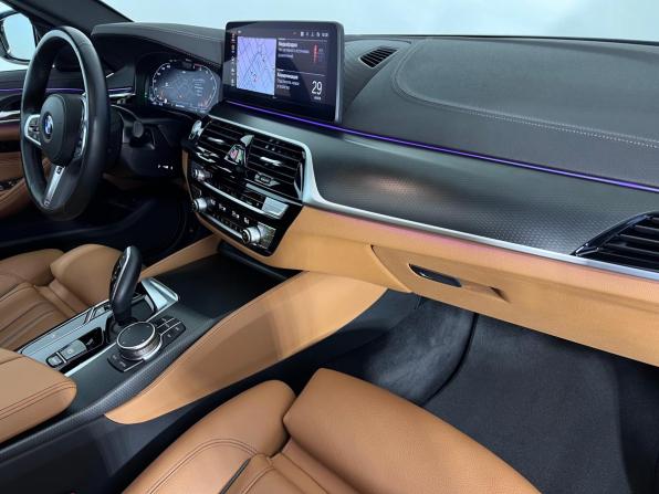 BMW 5 серии VII (G30/G31/G38) Рестайлинг с пробегом 2022 года, цена 4 999 000 рублей, 51744 км, седан, Автокод Объявления