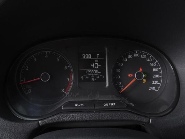 Volkswagen Polo V Рестайлинг с пробегом 2016 года, цена 1 030 000 рублей, 139806 км, седан, Автокод Объявления