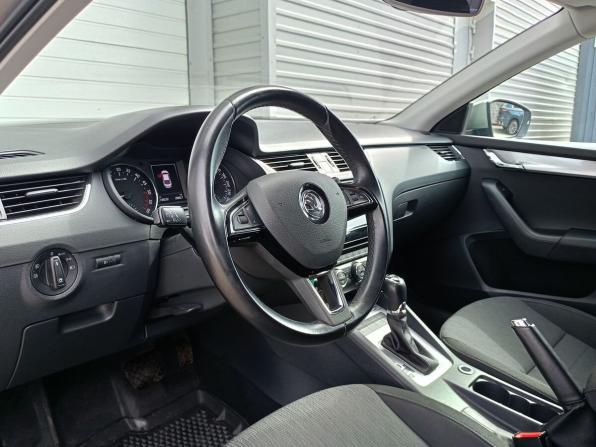 Skoda Octavia III (A7) с пробегом 2017 года, цена 1 474 000 рублей, 147120 км, лифтбек, Автокод Объявления
