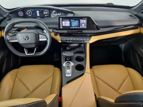 Changan UNI-V I с пробегом 2022 года, цена 2 089 000 рублей, 52782 км, лифтбек, Автокод Объявления