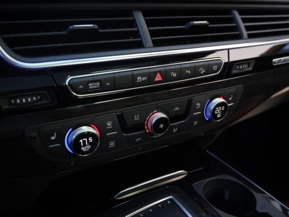 Audi Q7 II (4M) с пробегом 2018 года, цена 5 350 000 рублей, 93112 км, внедорожник, Автокод Объявления