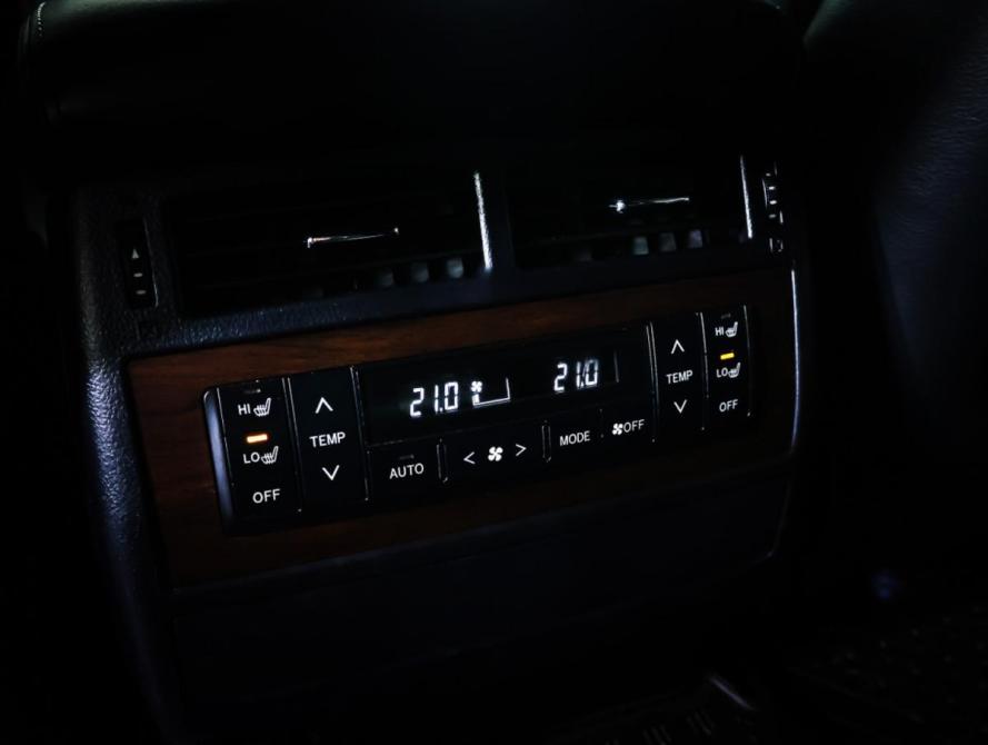 Toyota Land Cruiser 200 Series Рестайлинг 2 Москва  - изображение 18
