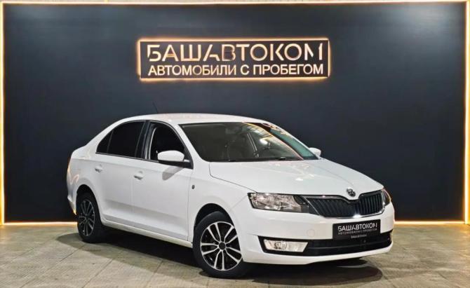 Skoda Rapid I с пробегом 2014 года, цена 1 059 000 рублей, 104000 км, седан, Автокод Объявления