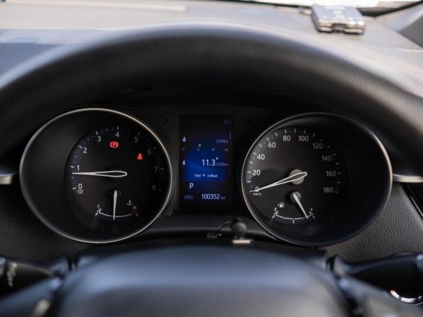 Toyota C-HR I с пробегом 2019 года, цена 2 149 000 рублей, 100352 км, внедорожник, Автокод Объявления